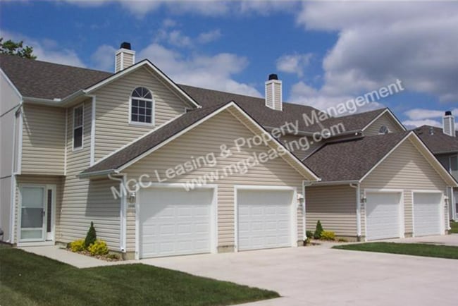 Building Photo - 811 Garden Way
