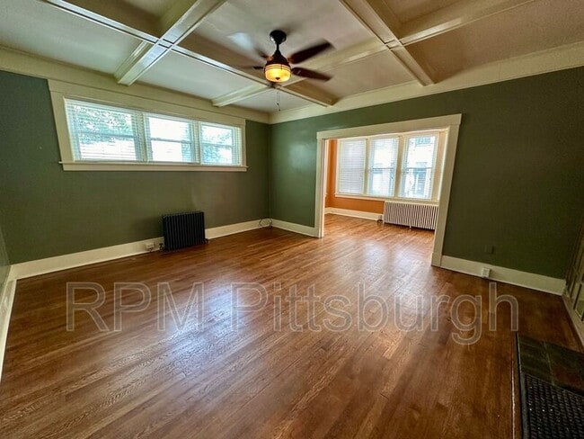Building Photo - 1101 Linden Pl