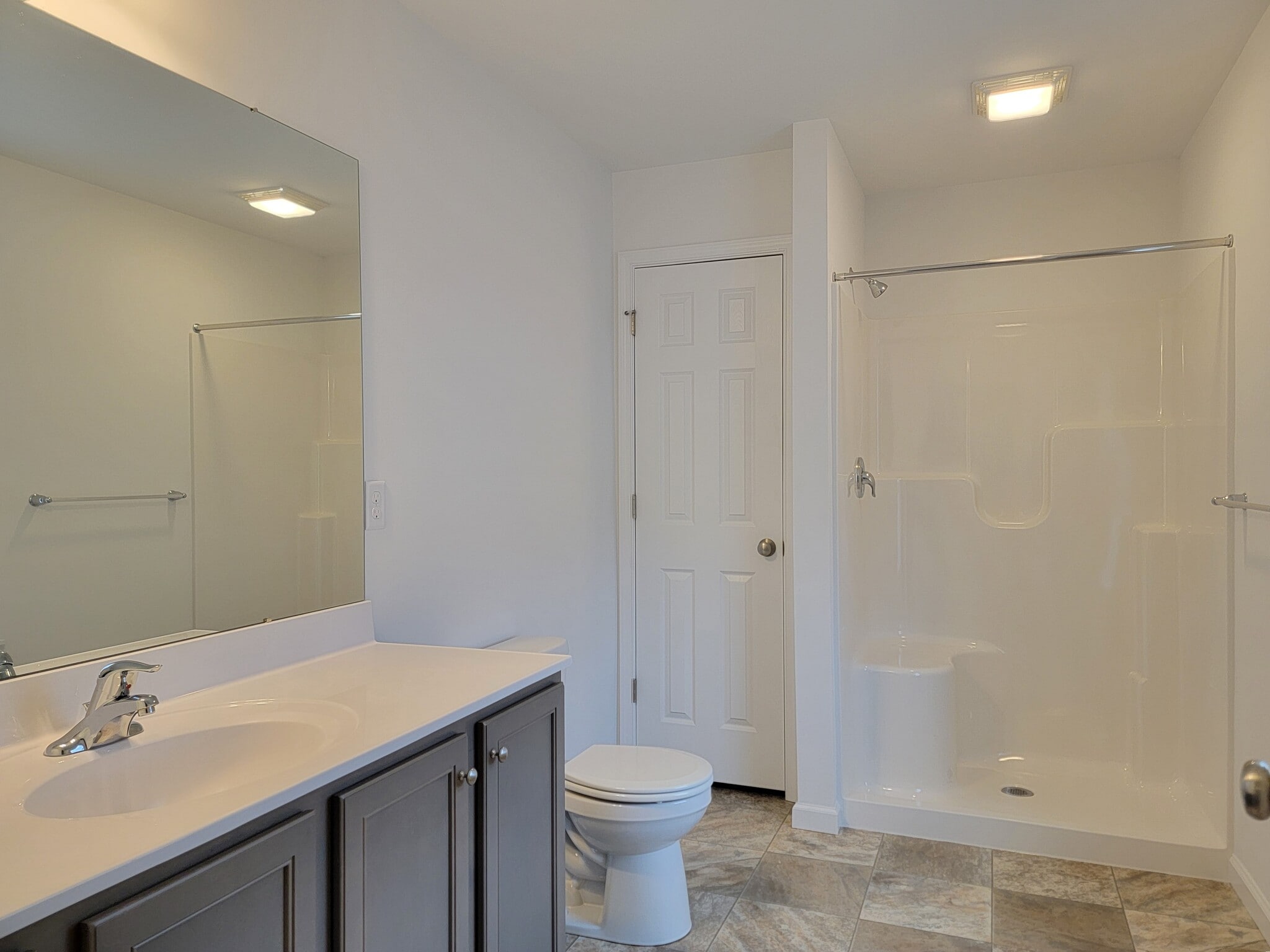 Building Photo - 146 Robert Cir