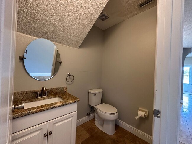 Building Photo - 413 Kensington Lake Cir