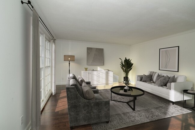 Building Photo - 2309 Sudbury Ln