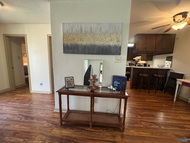 Building Photo - 2137 Belle Grove Dr SW