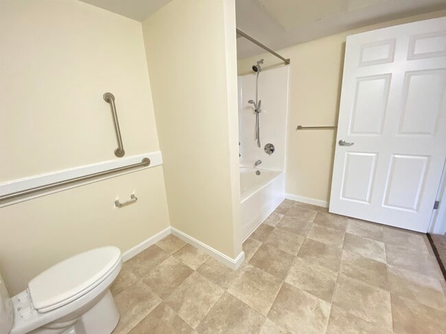 Building Photo - 100 Sentinel Court