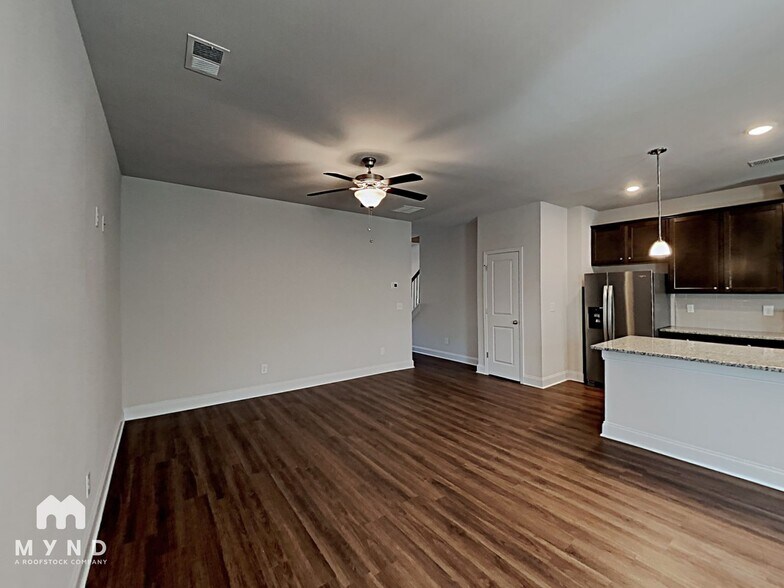 Building Photo - 10143 Benton Woods Dr