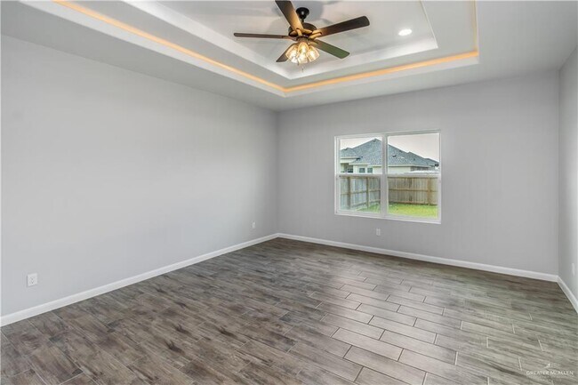 Building Photo - 13 Magnolia St