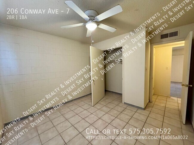 Building Photo - 206 W Conway Ave