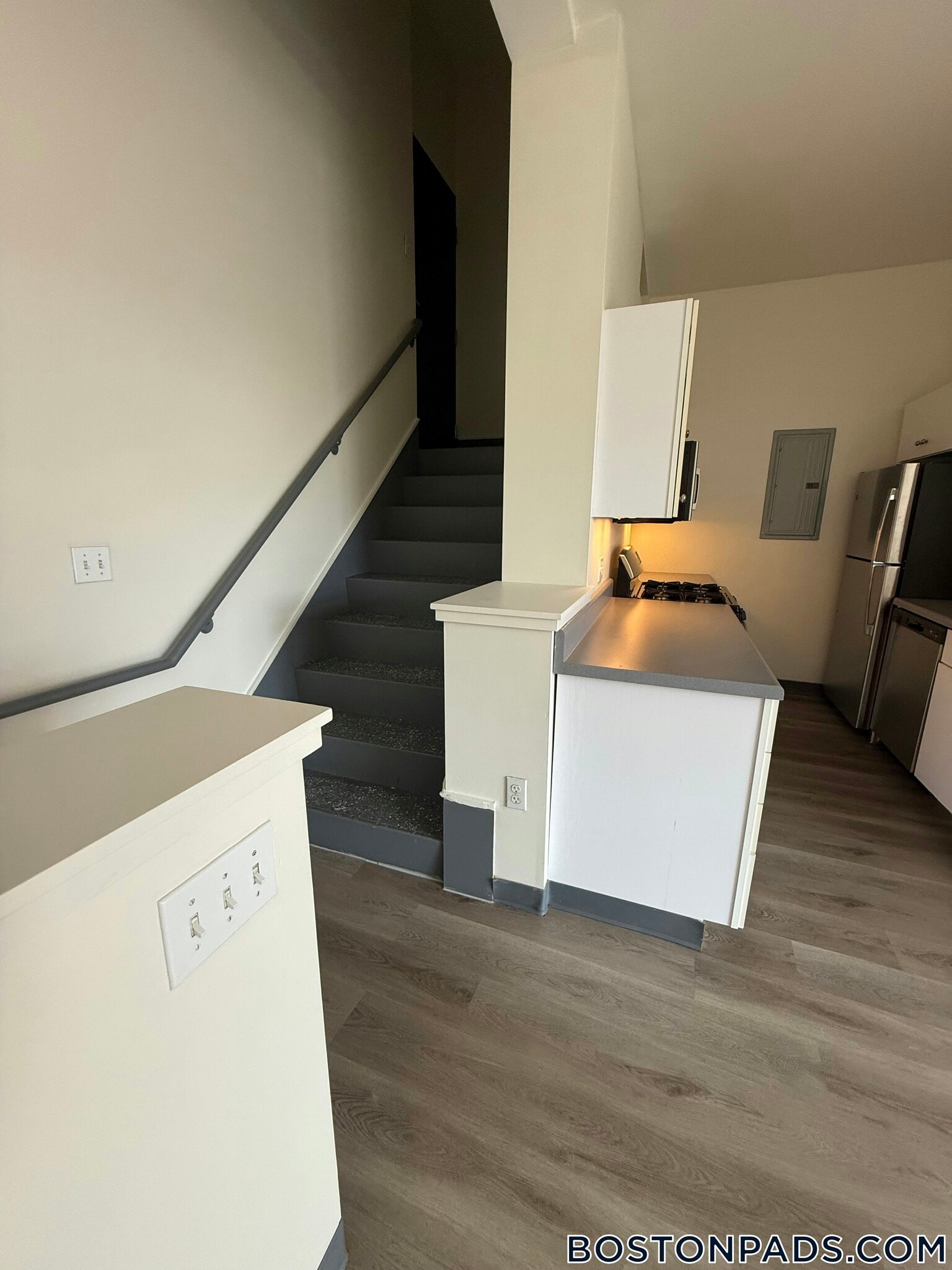 Building Photo - 160 E Berkeley St