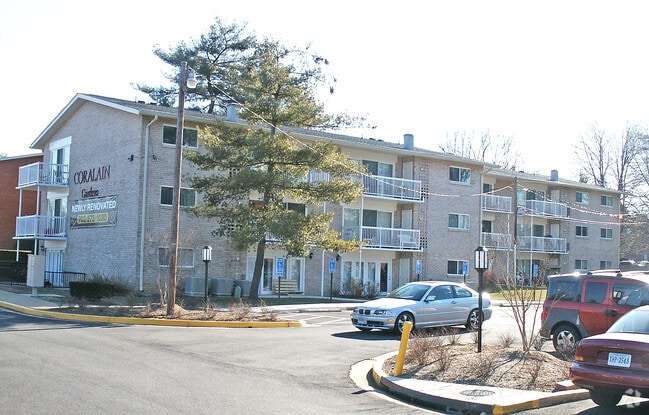 Building Photo - Coralain Gardens Apts
