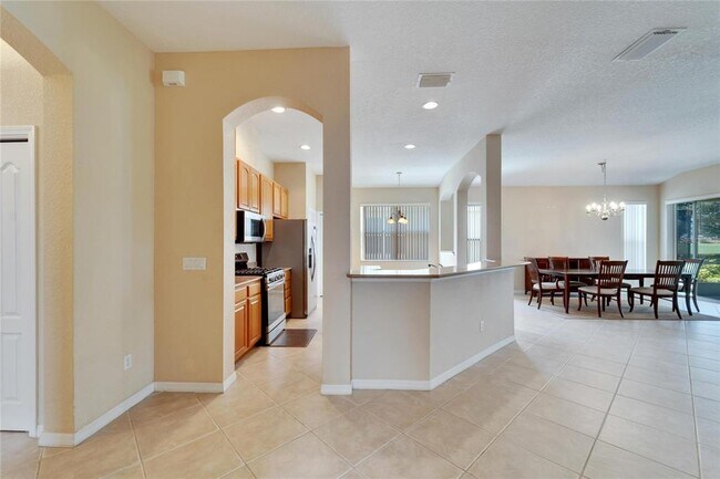 Building Photo - 1013 Emerald Dunes Dr