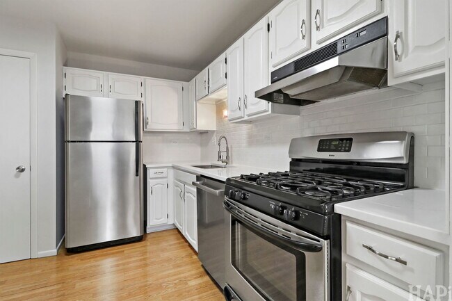 Building Photo - 602 Eastview Ct