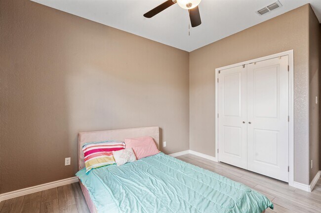 Building Photo - 266 Cielo Grande