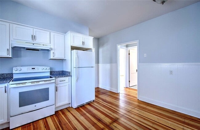 Building Photo - 17 Pidge Ave