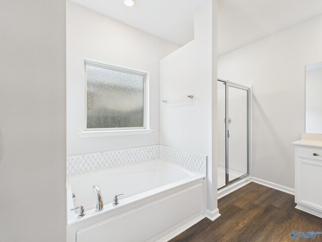 Building Photo - 157 High Leaf Dr