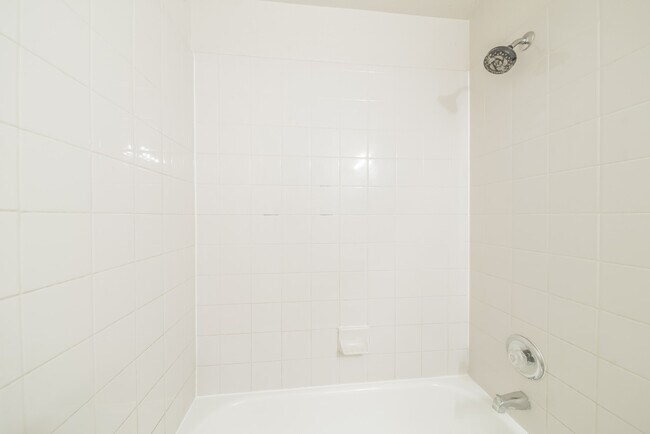 Building Photo - 11821 Jelicoe Dr
