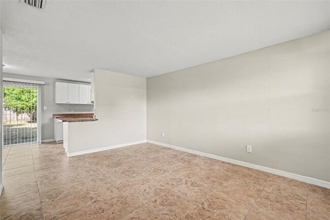 Building Photo - 4923 S 82nd St