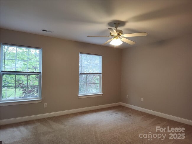 Building Photo - 2120 Sardony Ln