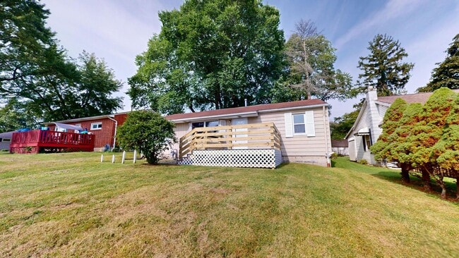 Primary Photo - 3 Bedroom Ranch in Madison