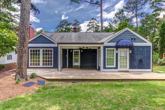 Building Photo - 1216 Duplin Rd