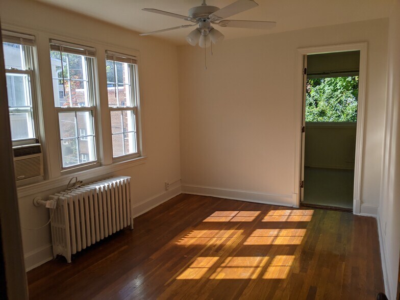 Building Photo - 2316 40th St NW