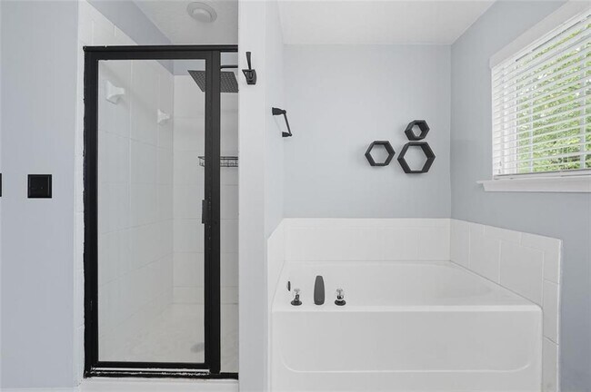 Building Photo - 3502 Clear Creek Crossing NW