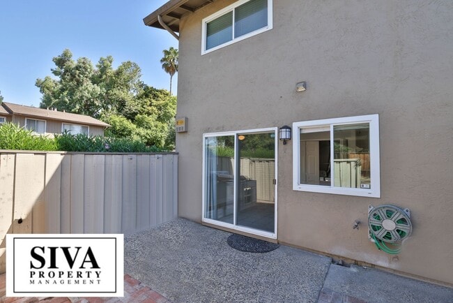 Building Photo - 202 Litchi Grove Ct