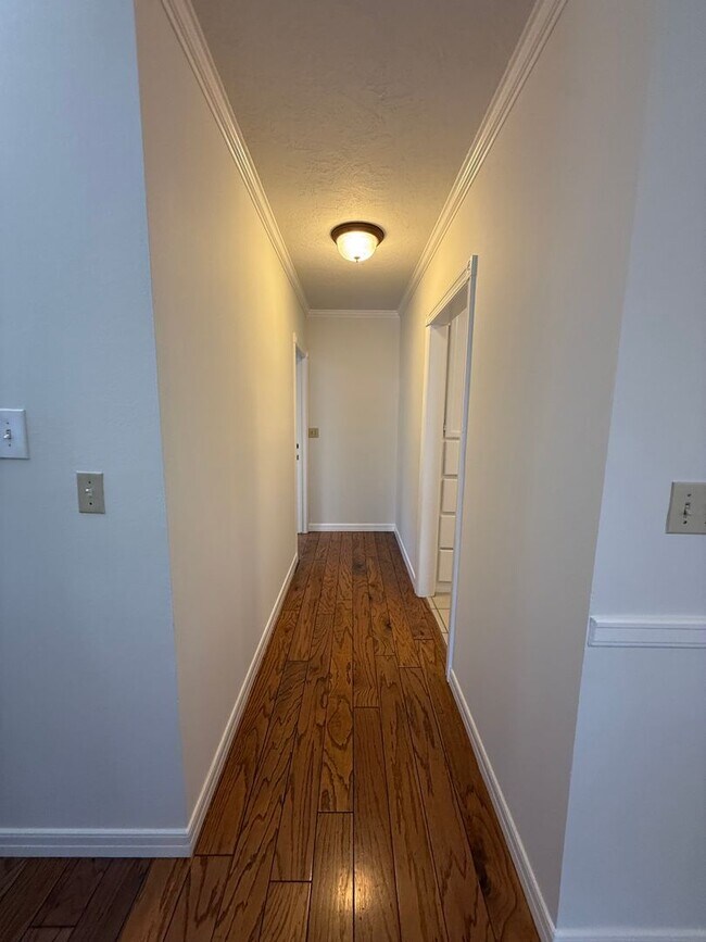 Building Photo - San Pedro 4 bedroom, 3 Bath Home with yard and Deck! Available NOW!