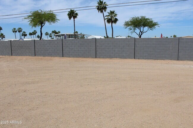 Building Photo - 1347 S Meridian Rd