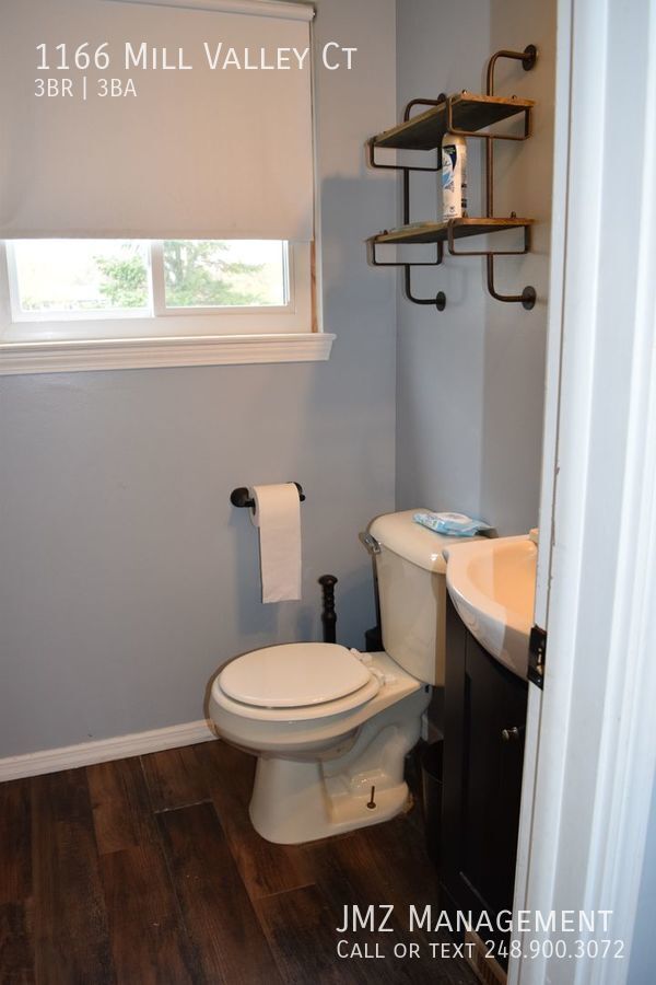 Building Photo - GORGEOUS OXFORD COLONIAL FOR LEASE!