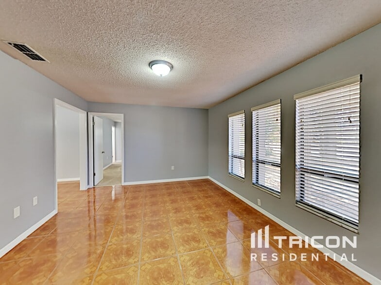 Building Photo - 5163 Tallow Wood Ct