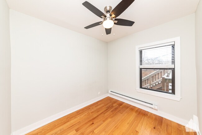 Building Photo - 545 Chestnut St