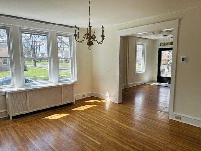 Building Photo - 1258 Girard Ave