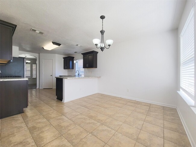 Building Photo - 20839 Beech Tree Dr