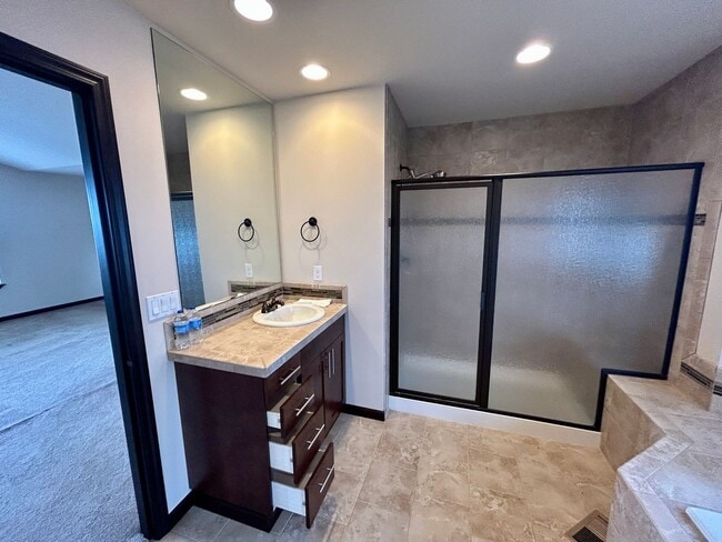 Building Photo - Gorgeous 4 bed 2.5 bath Marysville home