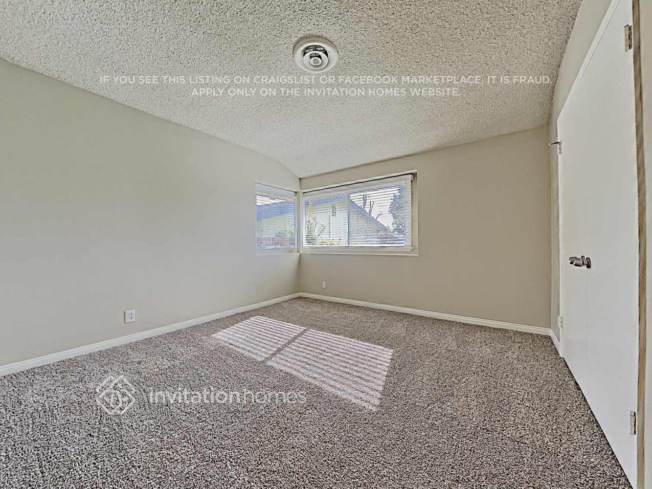 Building Photo - 16745 Archwood St