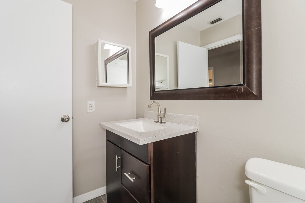 Building Photo - 8533 Gum Tree Ave