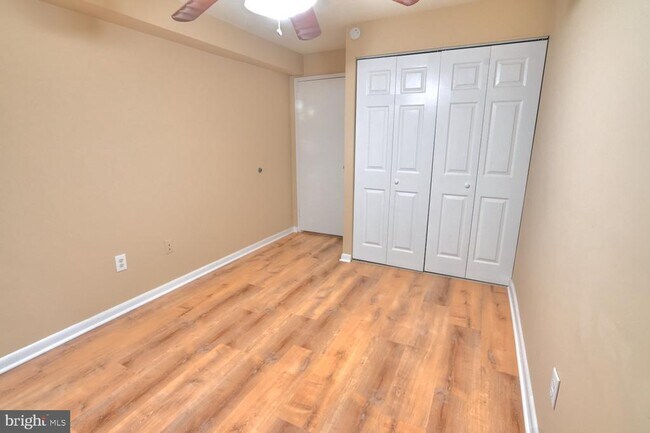 Building Photo - 11629 Stoneview Square