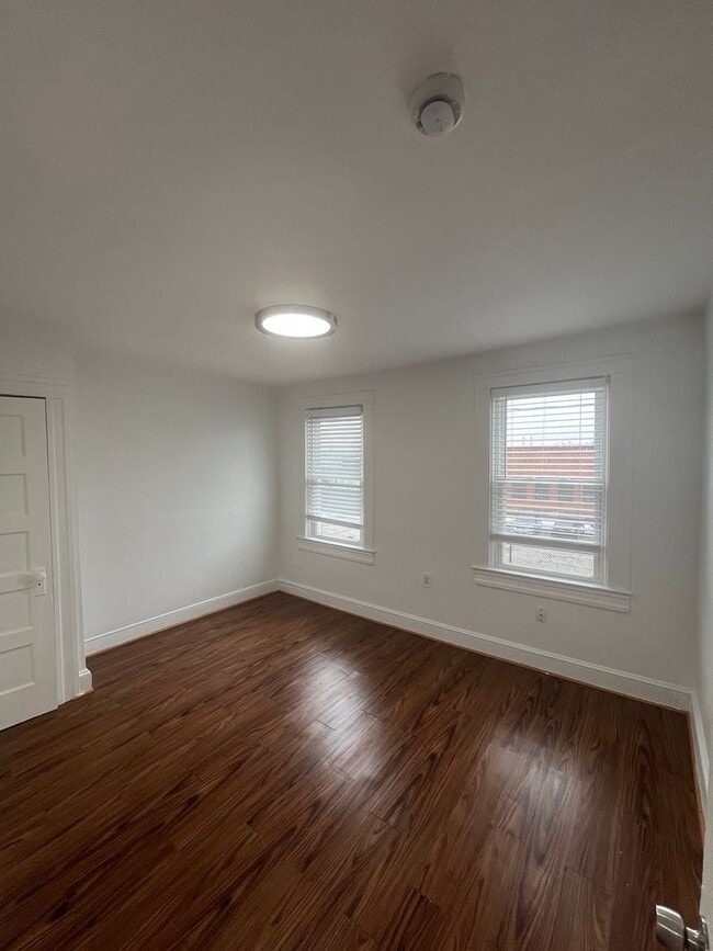 Building Photo - 2809 W Mulberry St