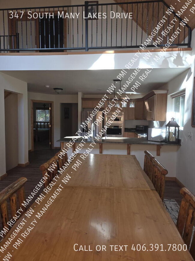 Building Photo - 347 S Many Lakes Dr