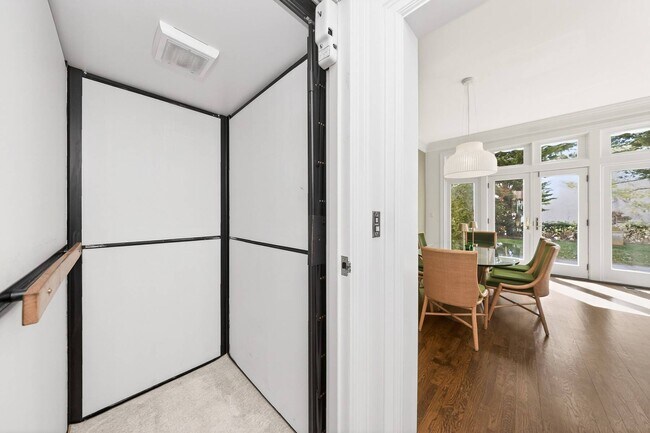 Building Photo - 97 Coopers Farm Rd