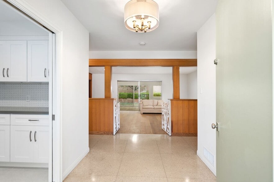 Building Photo - 6204 S Corning Ave