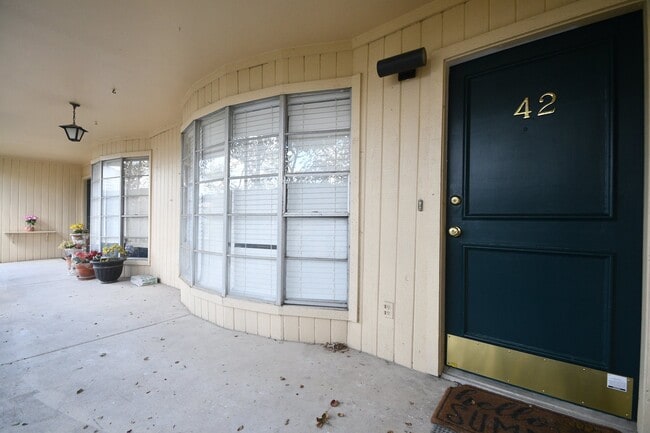 Building Photo - 800 Post Oak Blvd