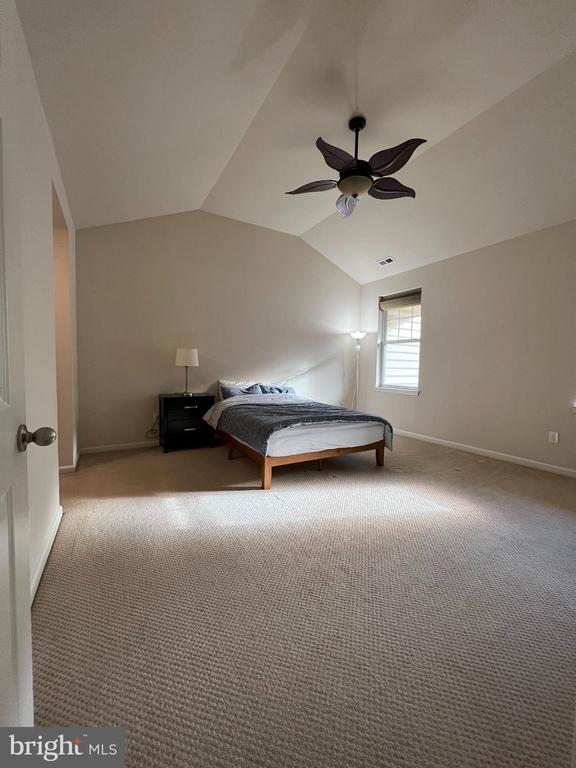Building Photo - 162 Serenity Court