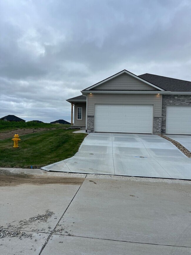 Building Photo - Brand-New Ranch in Papillion | 4BR + Finished Basement + Deck + All-Inclusive Amenities