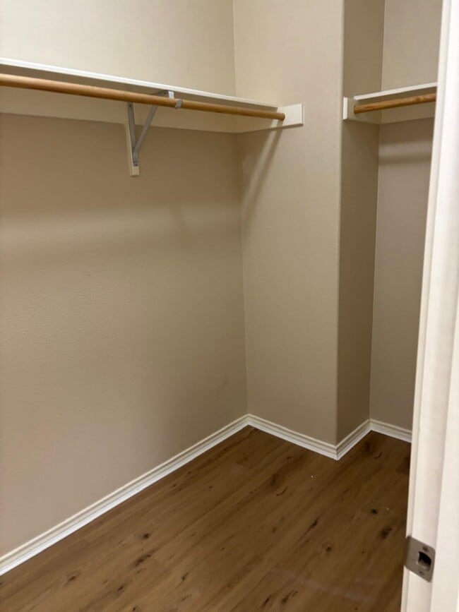 Building Photo - 217 Kahlo Loop