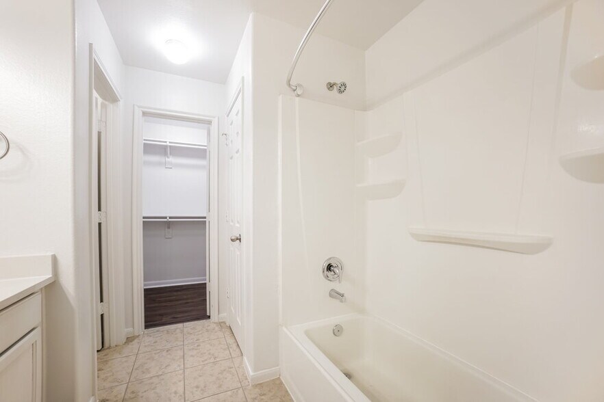 Building Photo - 13034 Rose Landing Dr