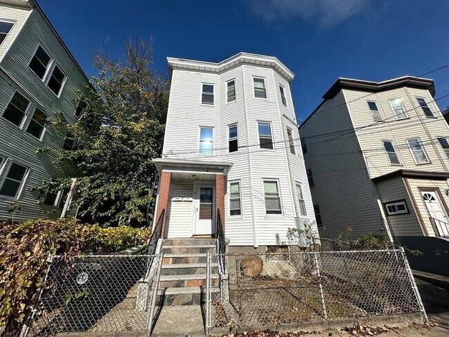 Building Photo - 8 Berkeley St