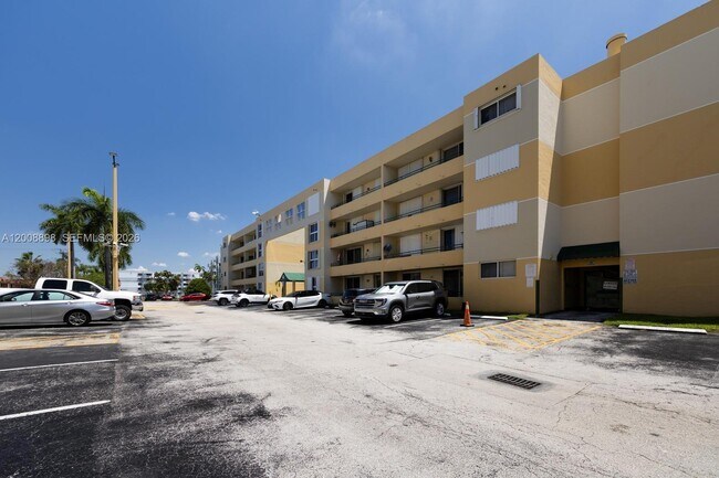 Building Photo - 8320 NW 8th St