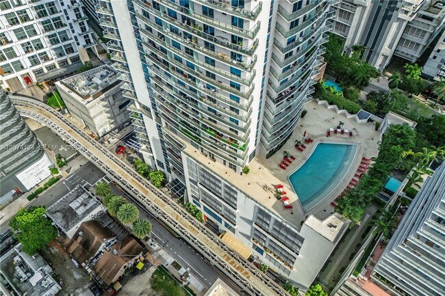 Building Photo - 1100 S Miami Ave