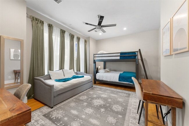 Building Photo - 3802 Lovejoy St