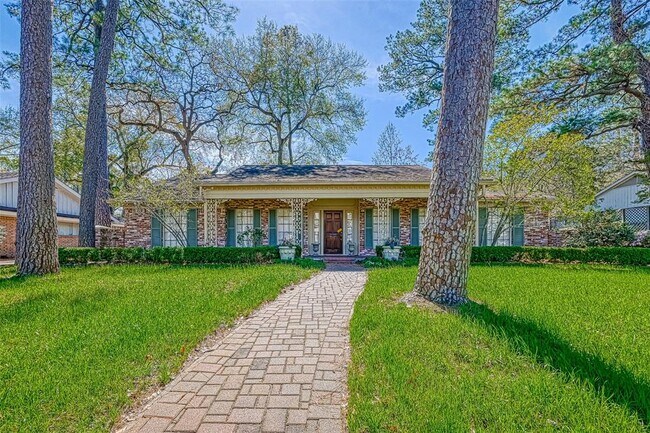 Primary Photo - 12419 Huntingwick Dr
